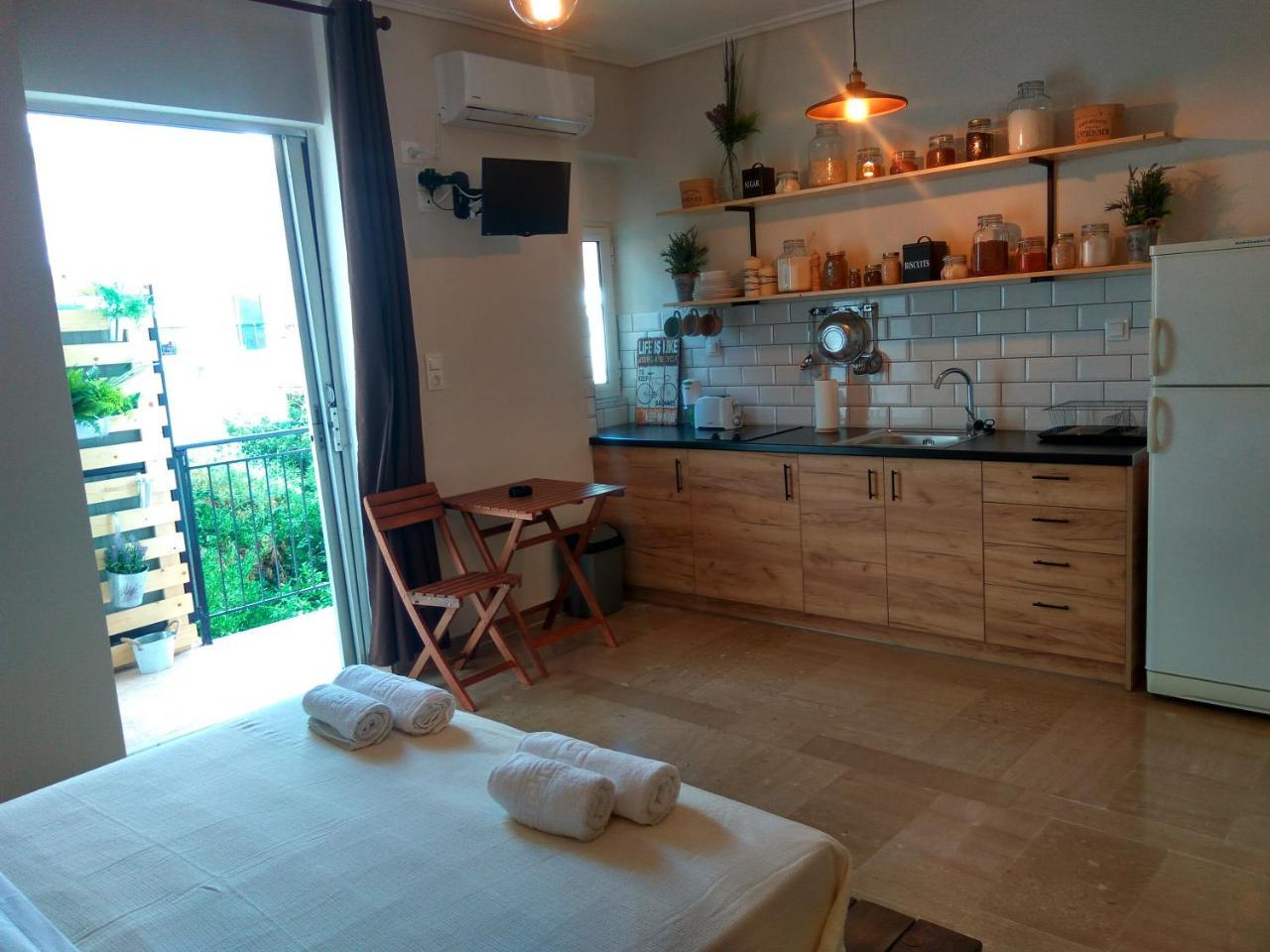 Lavender Apartment Kalamata Exterior photo